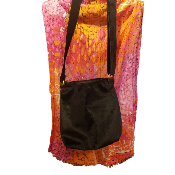 Black Velvet Cross Body Hand Bag - Picture 2 of 5